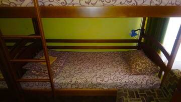 Фото номера Четырехместный номер с общей ванной комнатой Хостелы Hostel Drive г. Львов 3