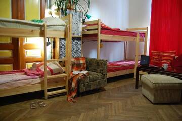 Фото номера Кровать в общем 8-местном номере Хостелы Hostel Drive г. Львов 15