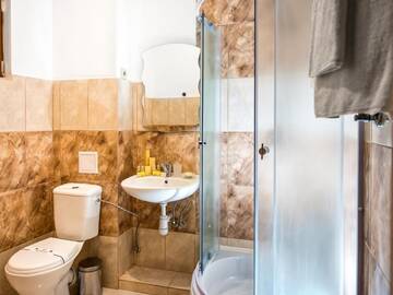 Фото номера Двухместный номер эконом-класса с 1 кроватью Отель Lviv Central Jam Hotel г. Львов 22