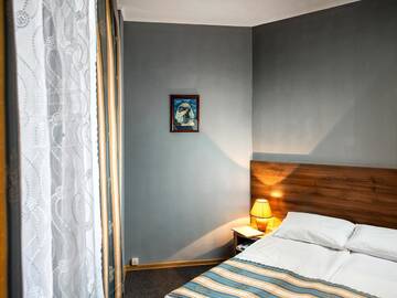 Фото номера Двухместный номер эконом-класса с 1 кроватью Отель Lviv Central Jam Hotel г. Львов 7