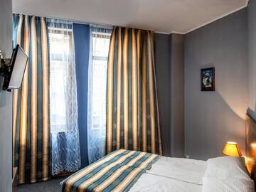 Фото номера Двухместный номер эконом-класса с 1 кроватью Отель Lviv Central Jam Hotel г. Львов 14