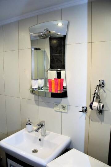 Фото номера Апартаменты с 1 спальней Апартаменты Apartment near Opera г. Львов 9