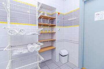 Фото номера Стандартный двухместный номер с 1 кроватью, общей ванной комнатой и туалетом Хостелы Z-One Hostel г. Львов 17