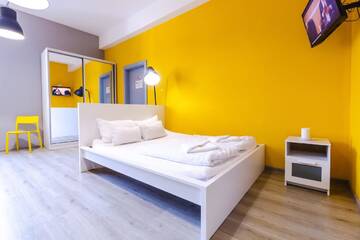 Фото номера Улучшенные апартаменты Апарт-отели Aparthotel Z-one Apartments г. Львов 6