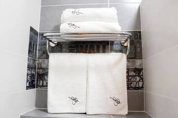 Фото номера Двухместный номер эконом-класса с 2 отдельными кроватями Отель Etude Hotel г. Львов 12