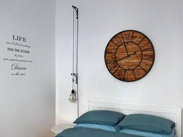 Фото номера Апартаменты с 2 спальнями Апартаменты Romantic Apartment on Rynok square with Air-Conditioning г. Львов 11