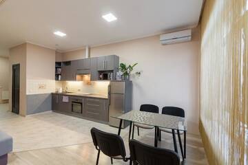 Фото номера Апартаменты с 1 спальней и балконом Апартаменты Lux Apart Lviv г. Львов 8