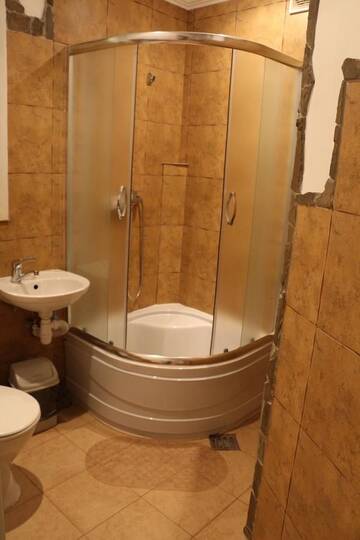 Фото номера Двухместный номер с 2 отдельными кроватями Отель Eco Grill Hotel Restaurant AQUARIUS г. Львов 2