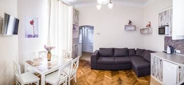 Фото номера Апартаменты с 2 спальнями Апартаменты Apartments WHITE HOUSE г. Львов 29