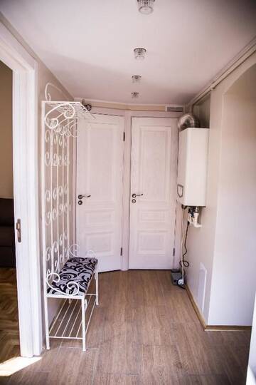 Фото номера Апартаменты с 2 спальнями Апартаменты Apartments WHITE HOUSE г. Львов 35