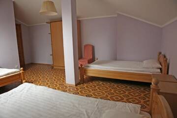 Фото номера Трехместный номер эконом-класса с общей ванной комнатой Отель Ekran Hotel г. Львов 4