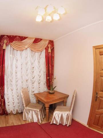 Фото номера Двухместный номер Делюкс с 1 кроватью Отель Ekran Hotel г. Львов 3