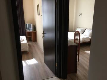 Фото номера Двухместный номер с 1 кроватью и общей ванной комнатой Хостелы Eney Hostel г. Львов 5
