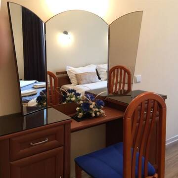 Фото номера Двухместный номер с 1 кроватью и общей ванной комнатой Хостелы Eney Hostel г. Львов 12