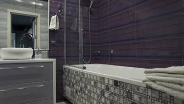 Фото номера Апартаменты Делюкс Апартаменты Luxury 1 bedroom on Boykivska г. Львов 77