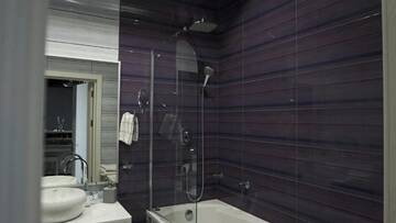 Фото номера Апартаменты Делюкс Апартаменты Luxury 1 bedroom on Boykivska г. Львов 110