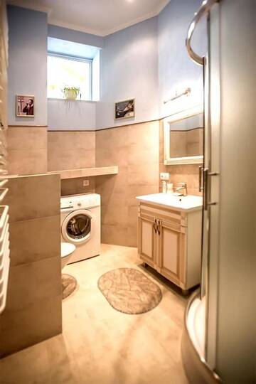 Фото номера Апартаменты с 2 спальнями Апартаменты Gorgeous apartments in historical center of Lvov г. Львов 16