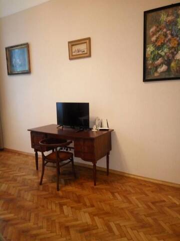 Фото номера Апартаменты с 2 спальнями Апартаменты Gorgeous apartments in historical center of Lvov г. Львов 28