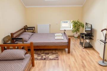 Фото номера Трехместный номер Хостелы Lions Heart Hostel г. Львов 3