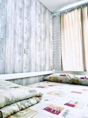 Фото номера Стандартный четырехместный номер Хостелы Еmotions private rooms г. Львов 6