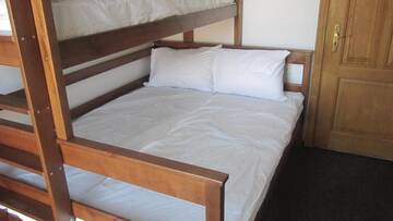 Фото номера Улучшенный семейный номер Хостелы Hostel Lubin г. Львов 3