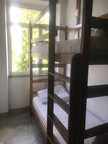 Фото номера Кровать в общем 4-местном номере для мужчин и женщин Хостелы Hostel Lubin г. Львов 3