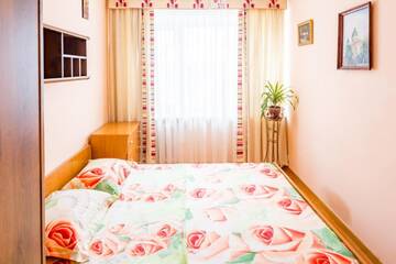 Фото номера Апартаменты с 2 спальнями Апартаменты Centre Apartment on Svobody avenue г. Львов 14
