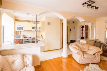 Фото номера Апартаменты с 2 спальнями Апартаменты Centre Apartment on Svobody avenue г. Львов 21