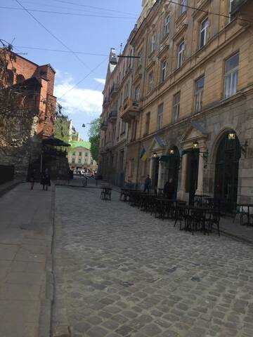 Фото Апартаменты Heart of Lviv г. Львов 1