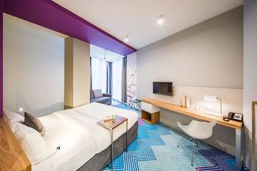 Фото номера Номер &quot;Комфорт&quot; с кроватью размера &quot;queen-size&quot; Отель Ibis Styles Lviv Center г. Львов 12