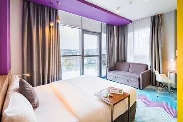 Фото номера Номер &quot;Комфорт&quot; с кроватью размера &quot;queen-size&quot; Отель Ibis Styles Lviv Center г. Львов 7