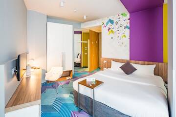 Фото номера Номер &quot;Комфорт&quot; с кроватью размера &quot;queen-size&quot; Отель Ibis Styles Lviv Center г. Львов 9