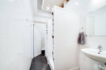 Фото номера Кровать в общем 8-местном номере для мужчин и женщин Хостелы Park Plus Hostel г. Львов 11