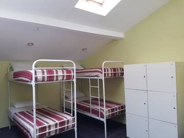 Фото номера Кровать в общем 9-местом номере для мужчин и женщин Мини-отель Hotel 18 г. Львов 4