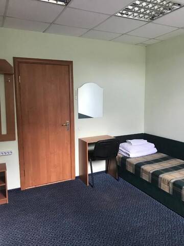 Фото номера Стандартный четырехместный номер Мини-отель Hotel 18 г. Львов 2