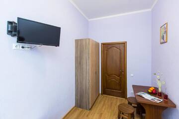 Фото номера Апартаменты с 2 спальнями Апартаменты Modern 2BR Apartment in Central Lviv г. Львов 18
