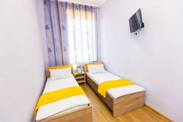 Фото номера Апартаменты с 2 спальнями Апартаменты Modern 2BR Apartment in Central Lviv г. Львов 17