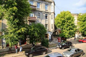 Фото номера Бюджетный двухместный номер с 2 отдельными кроватями Отель Apart-Hotel City Center Contrabas г. Львов 10