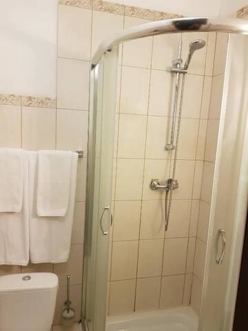Фото номера Бюджетный двухместный номер с 2 отдельными кроватями Отель Apart-Hotel City Center Contrabas г. Львов 5