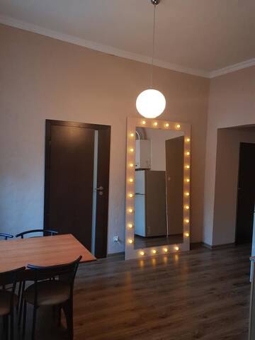 Фото номера Апартаменты эконом-класса с 3 спальнями Отель Apart-Hotel City Center Contrabas г. Львов 2