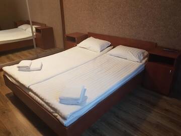 Фото номера Апартаменты с 2 спальнями Отель Apart-Hotel City Center Contrabas г. Львов 2
