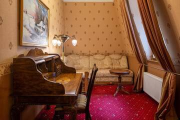 Фото номера Королевский люкс Гостевой дом Luxury Boutique Andreevskiy г. Львов 10