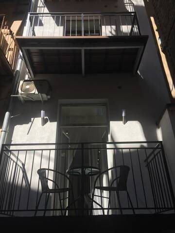 Фото номера Апартаменты с 1 спальней и балконом - Mosyazhna street 4 Апартаменты Апартаменты Львова г. Львов 18