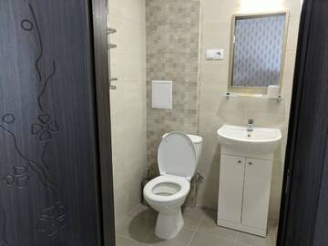 Фото номера Улучшенный двухместный номер с 2 отдельными кроватями Отель Пальма г. Львов 7