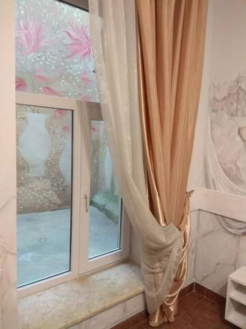 Фото номера Улучшенный двухместный номер с 1 кроватью Отель Aparthotel NA DOBU г. Львов 3