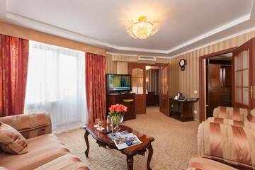 Фото номера Люкс Отель Conference Hotel Suputnyk г. Львов 4