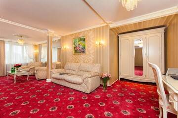 Фото номера Суперлюкс Отель Conference Hotel Suputnyk г. Львов 3