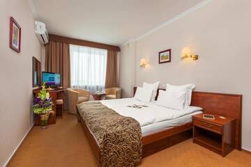 Фото номера Двухместный номер с 1 кроватью или 2 отдельными кроватями Отель Conference Hotel Suputnyk г. Львов 4