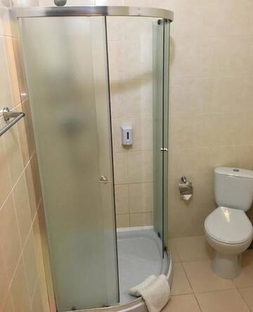 Фото номера Семейный номер Отель Hotel Leotel г. Львов 7