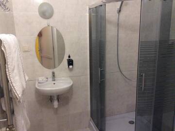 Фото номера Стандартный двухместный номер с 1 кроватью Отель Hotel Travel г. Львов 5
